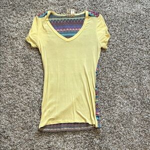 Women’s Yellow V-Neck Short Sleeve Top with Multicolor Back